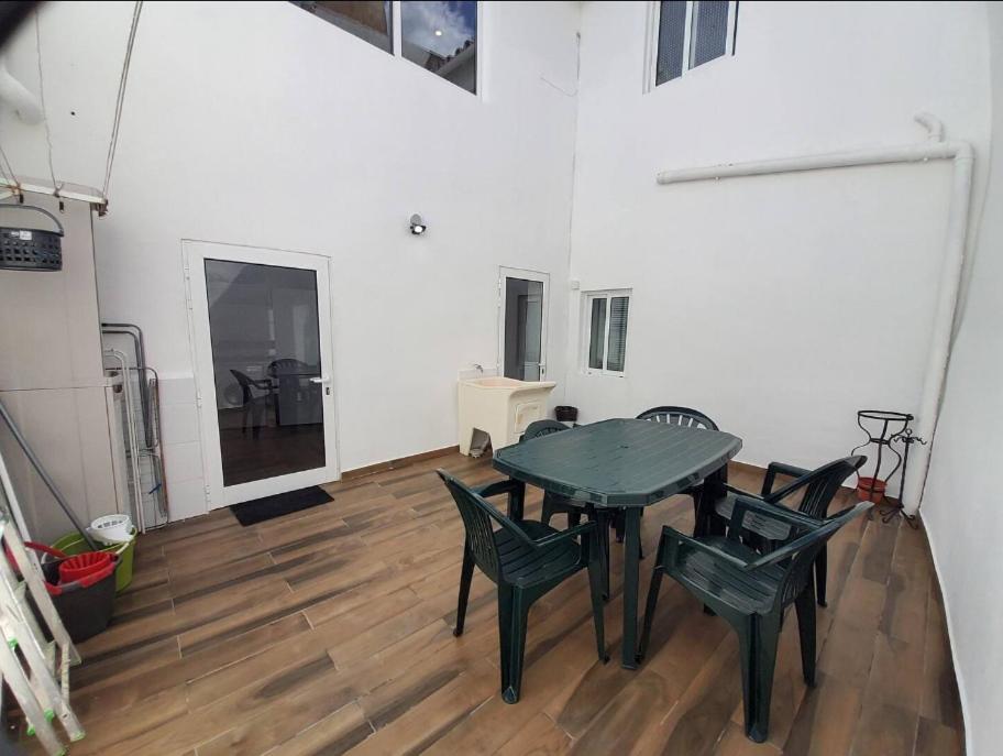 Blife Faro City Life Private Rooms Extérieur photo