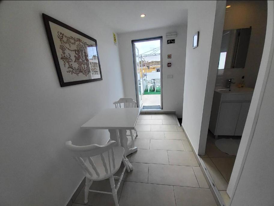 Blife Faro City Life Private Rooms Extérieur photo